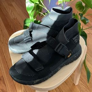 Teva Men’s 10 Weird Knit Sock Sandal Shoes